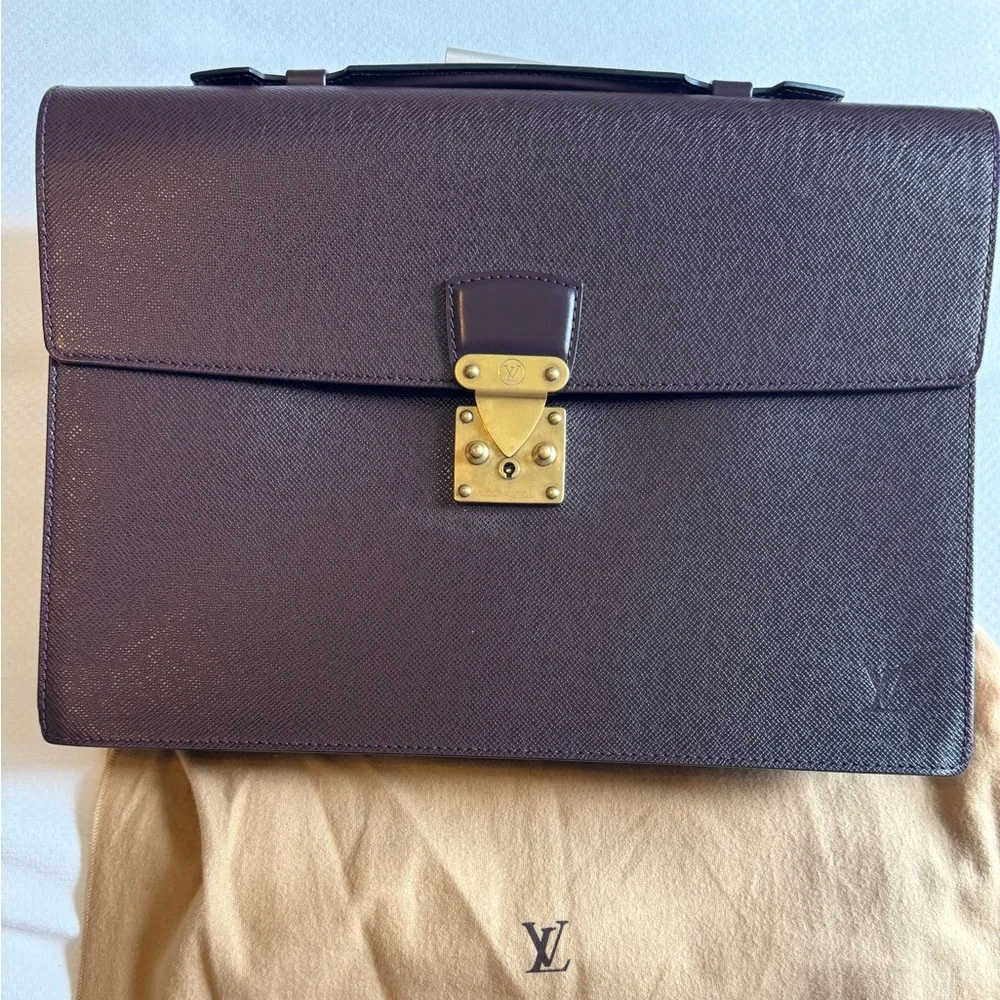 😘Louis Vuitton Tiaga Briefcase
